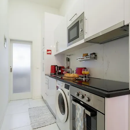 3br Family Friends Centre Metro Villa